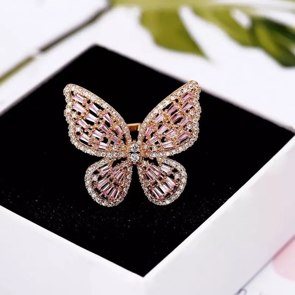 Butterfly Statement Ring with Cubic Zirconia - Picture 3 of 6